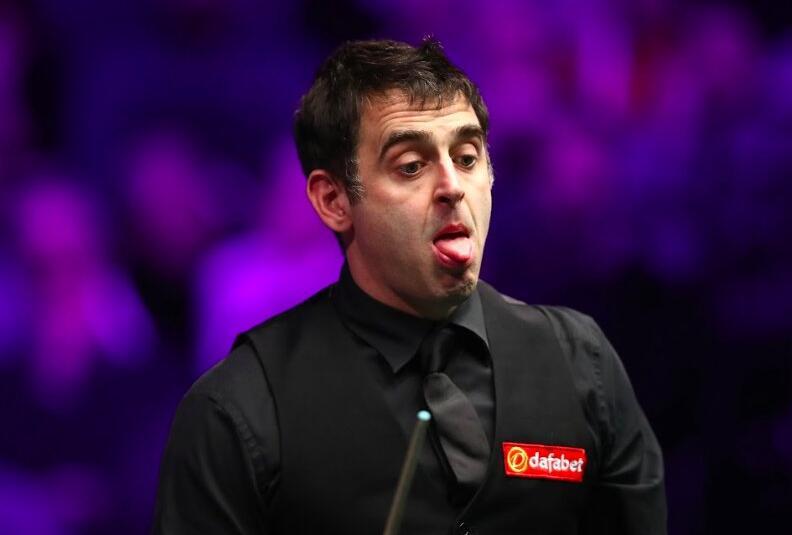 他不仅在场 他不仅在场