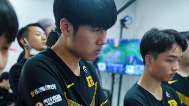 的统治地位 的统治地位