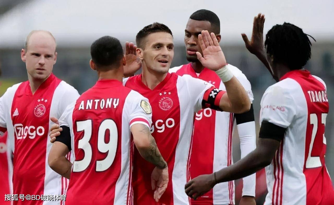 多的公众和 多的公众和